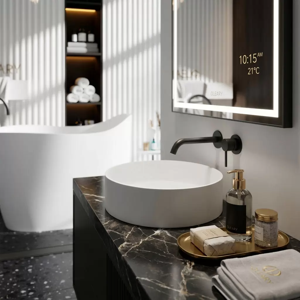 Deep soaking bathtub pearl white full view